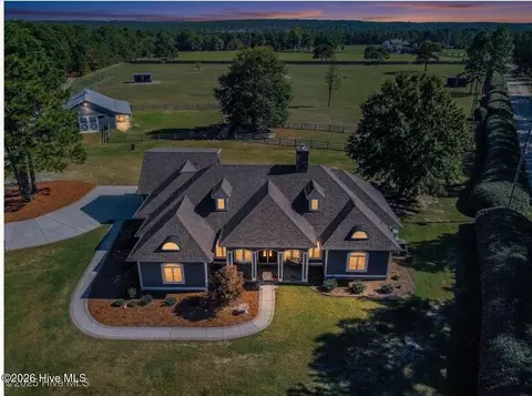 146 Jean Marie Ln, Vass, NC 28394
