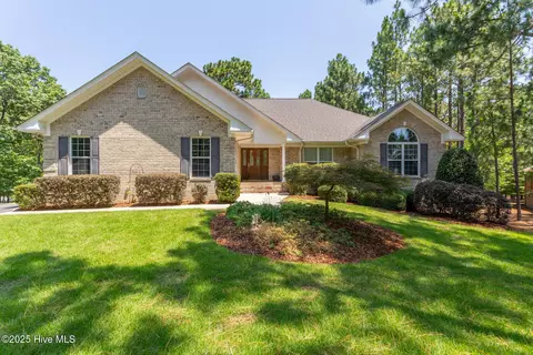 113 Dubose Dr, West End, NC 27376