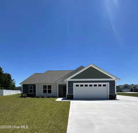 114 Duncan Ln, Newport, NC 28570