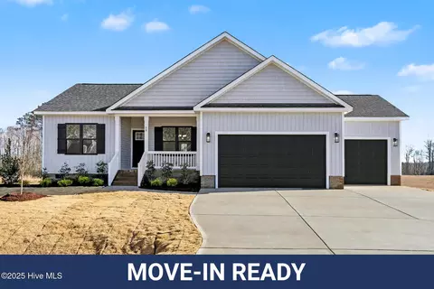 88 Tee Dr, Selma, NC 27576
