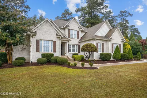 900 Chesapeake Pl, Greenville, NC 27858