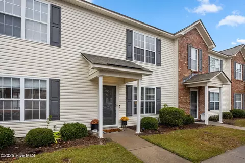 4239 Dudleys Grant Dr #C, Winterville, NC 28590