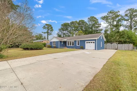 1206 Kings Grant Rd, Wilmington, NC 28405