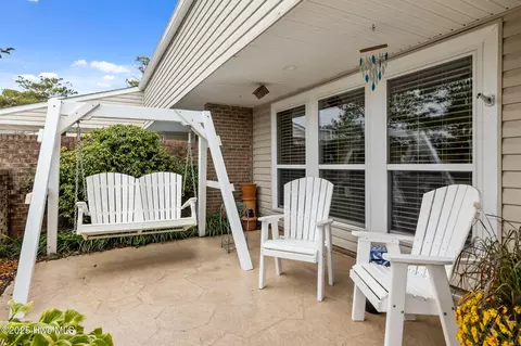 209 Sound Ct, Morehead City, NC 28557