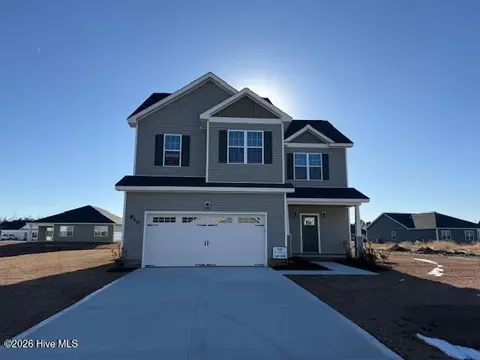 810 Hidden Bridge Dr, Jacksonville, NC 28546