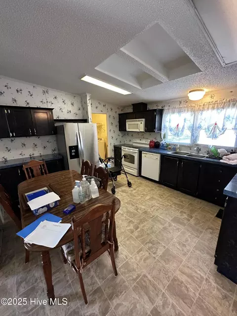 Kitchen - 1232 Mears Ln, Clarkton, NC 28433 photo 1 of 2
