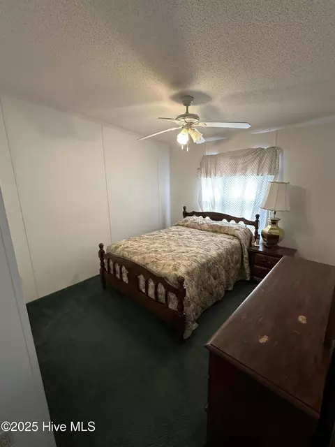 Bedroom - 1232 Mears Ln, Clarkton, NC 28433 photo 3 of 6