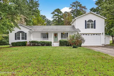 135 Linda Dr, Jacksonville, NC 28546