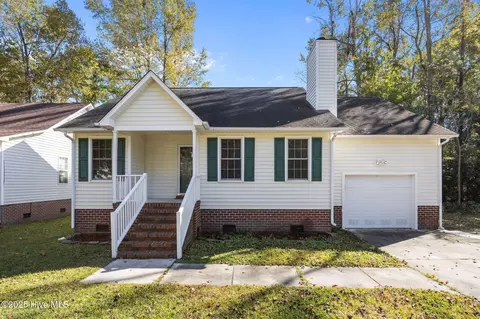 219 Trappers Trl, New Bern, NC 28560