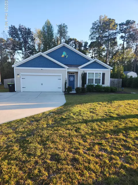 704 Lenox Dr, Holly Ridge, NC 28445