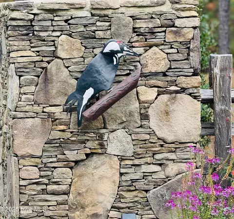 1 Kenilwood Ct, Pinehurst, NC 28374