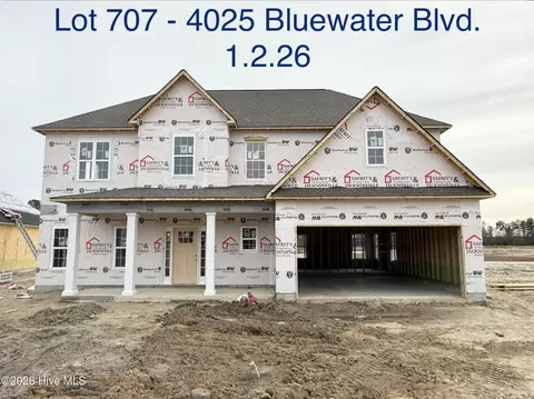 4025 Bluewater Blvd, New Bern, NC 28562