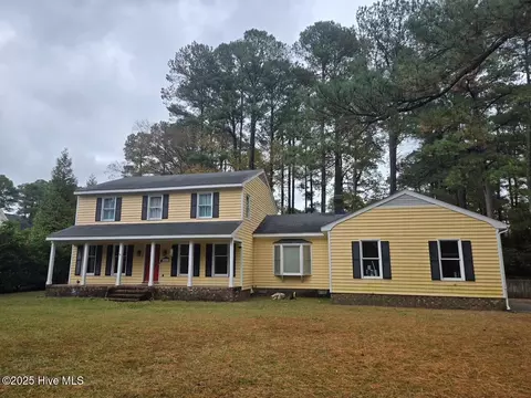 3813 Mansfield Dr, Rocky Mount, NC 27804