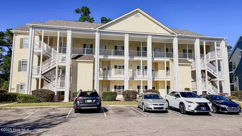 5858 Longwood Dr #201, Murrells Inlet, SC 29576