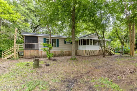 150 Jr Rd, New Bern, NC 28560