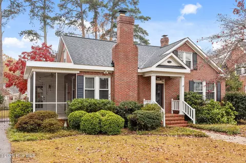 2406 E 4th St, Greenville, NC 27858