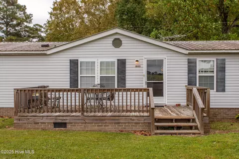 1055 Calvin Ln, Williamston, NC 27892