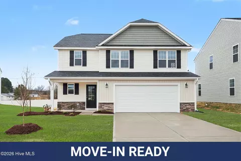30 Emily Gardens Dr, Selma, NC 27576