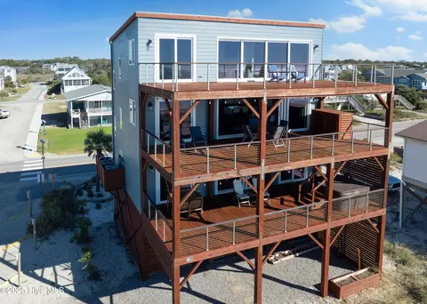 901 E Beach Dr, Oak Island, NC 28465
