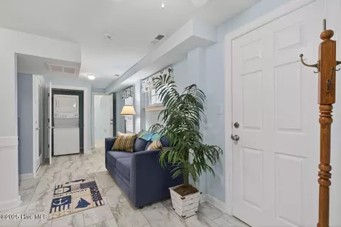 Entry Way - 206 E Palmetto St, Kill Devil Hills, NC 27948 photo 1 of 5
