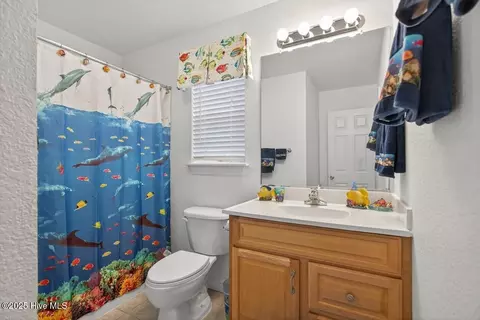 Bath - 206 E Palmetto St, Kill Devil Hills, NC 27948 photo 4 of 8