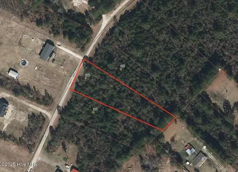 242 Tracy Dr, Burgaw, NC 28425