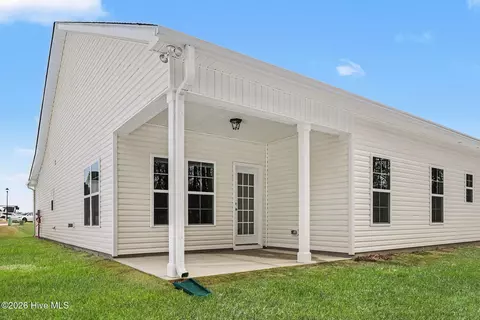 Exterior - 207 Tuskeegee Dr, Smithfield, NC 27577 photo 6 of 6