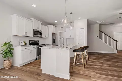 Kitchen - 207 Tuskeegee Dr, Smithfield, NC 27577 photo 4 of 4