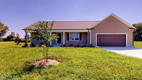 1366 St John Church Rd, La Grange, NC 28551