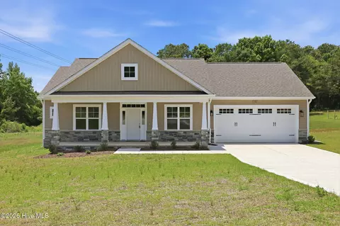 130 Kindletree Ln, Carthage, NC 28327