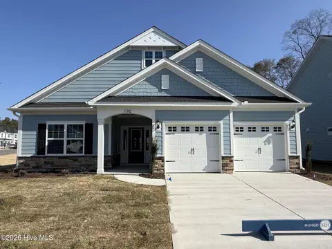 196 Foundry Dr, Wilmington, NC 28411