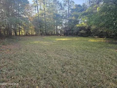 239 Keith St, Aberdeen, NC 28315