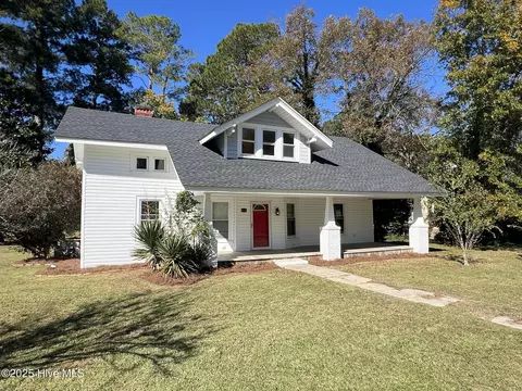 10140 N College St, Clarkton, NC 28433