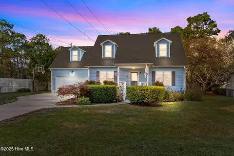100 Mackenzie Dr, Wilmington, NC 28409