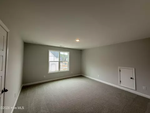 Bedroom - 189 Yardley Dr, Smithfield, NC 27577 photo 2 of 5