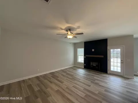 Living - 189 Yardley Dr, Smithfield, NC 27577 photo 1 of 1