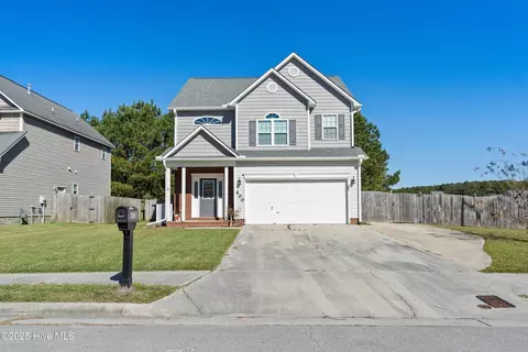 600 Brunswick Dr, Jacksonville, NC 28546