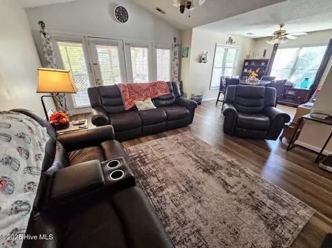 410 Masters Ln, Hampstead, NC 28443 photo 20