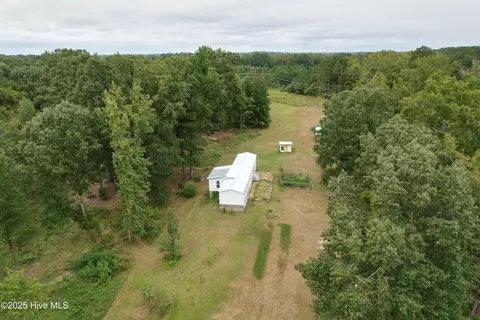 2729 Chimney Brook Rd, Fayetteville, NC 28312