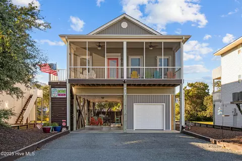 1903 E Pelican Dr, Oak Island, NC 28465