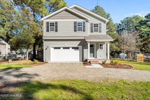 1010 W Saunders Ave, Aberdeen, NC 28315