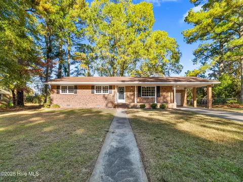 1718 Washington St, New Bern, NC 28560