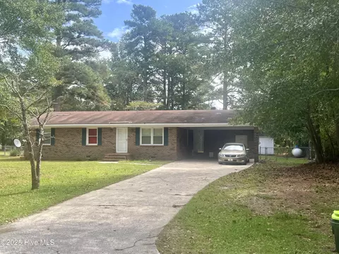 6567 Fairway Dr, Grifton, NC 28530