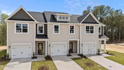 232 Elijah Way #8, Vass, NC 28394