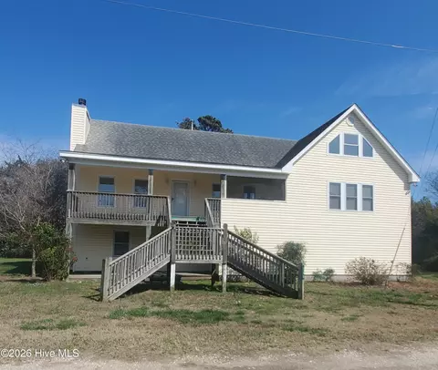 120 Perkins Ln, Coinjock, NC 27923