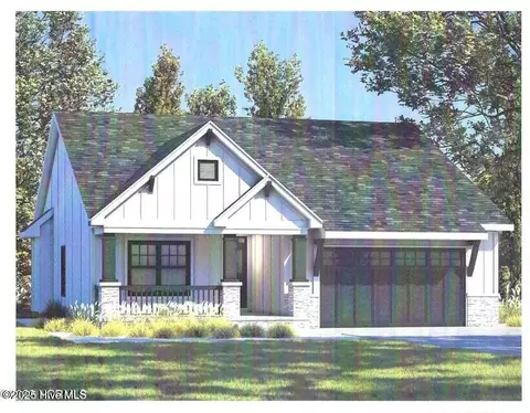 201 W Theriault Ct, Jacksonville, NC 28540