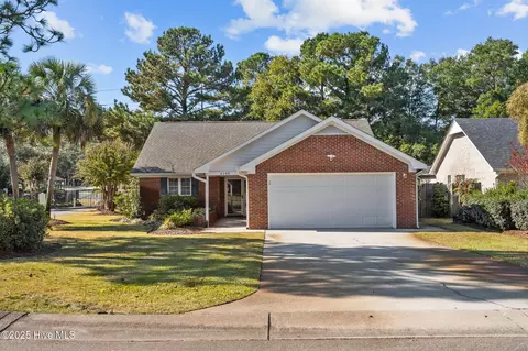 6148 Sugar Pine Dr, Wilmington, NC 28412