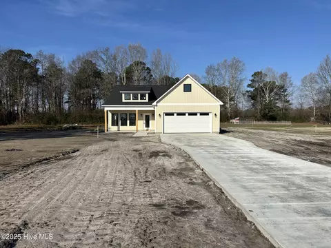 1606 S Nc 41 111 Hwy, Beulaville, NC 28518