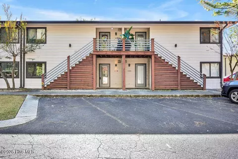 1507 Military Cutoff Rd #110, Wilmington, NC 28403