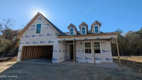 7020 Bayberry Park Dr, New Bern, NC 28562